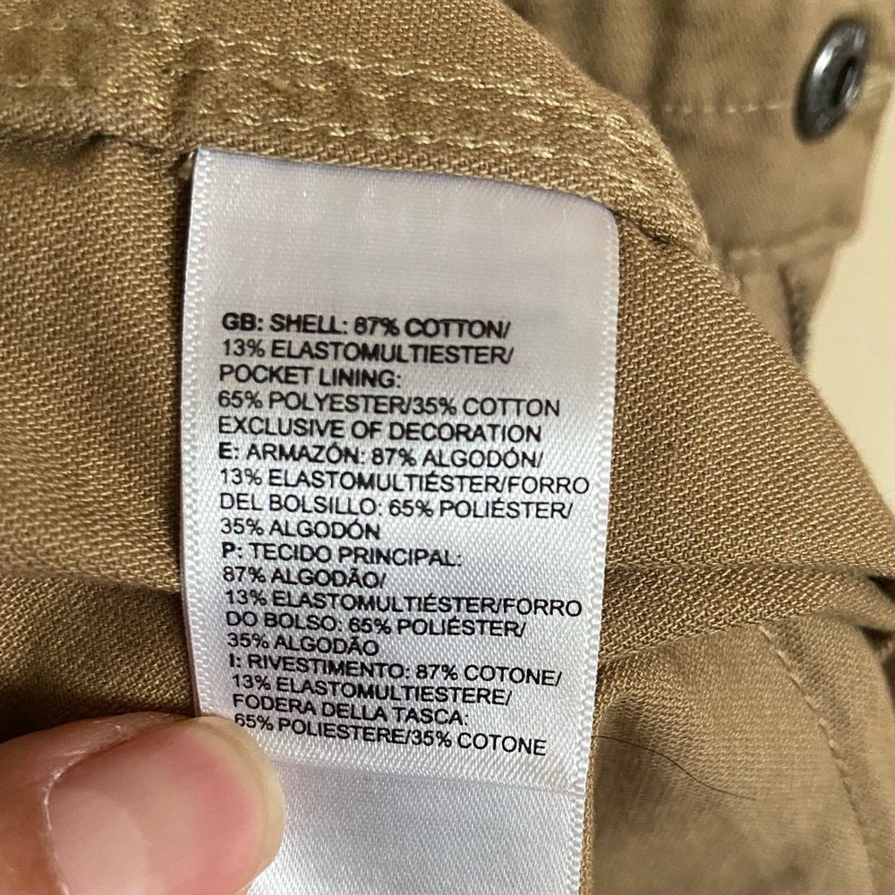 The North Face Tan Camel Cargo Hiking Casual Shorts  5” inseam size 4 - Picture 9 of 9